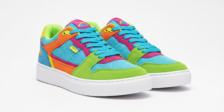 bunte Sneakers